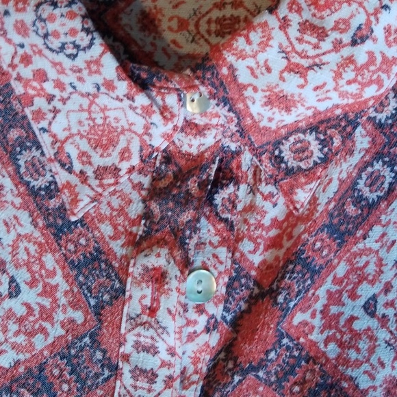 Button down shirt - Picture 2 of 5